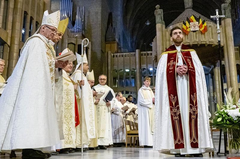 Posługi stałych lektorów
